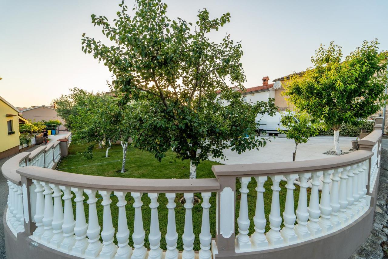 Apartment Suncica PUY Exterior foto