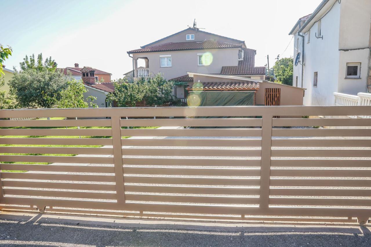 Apartment Suncica PUY Exterior foto