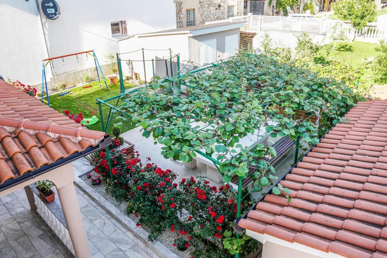 Apartment Suncica PUY Exterior foto