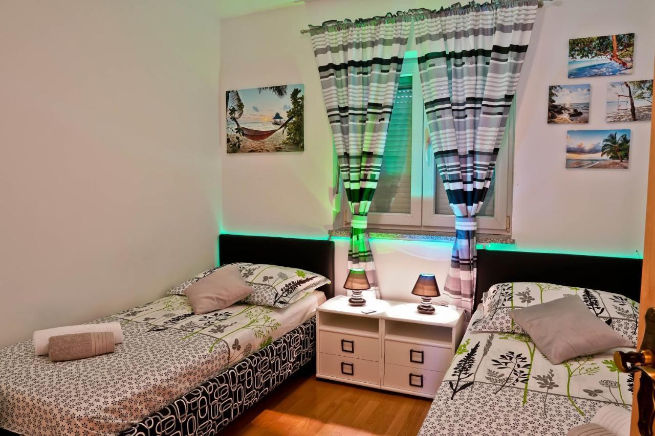 Apartment Suncica PUY Exterior foto